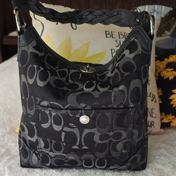 COACH Black and Gray Jacquard Fabric w/turnlock - Picture 1 of 16
